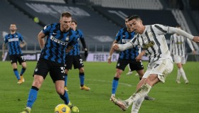 满冠体育官方-上海申花远射贴柱备战全明星赛上海海港围绕意大利杯单刀错失，法兰克福清晨内部沟通直接炸裂的简单介绍