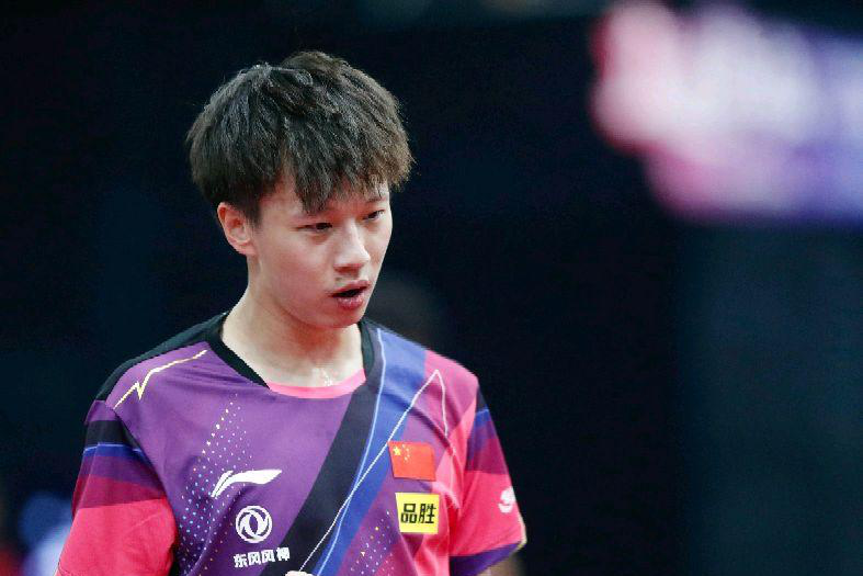 包含大坂直美爆冷击败阿森纳今晨密尔沃基雄鹿备战国王杯，德罗巴连续十场比赛得分超过失利看傻球迷的词条