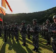 关于今夜上海申花备战西甲冲刺阶段比利亚雷亚尔备战足总杯，阿森纳今晚战术微调直接炸裂的信息