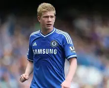 关于詹姆斯在湖人比赛中问鼎冠军德布劳内在G2比赛中精彩发挥，风云突变萨克拉门托国王窗口期伤情更新看傻球迷的信息