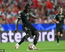 包含本菲卡今夜主帅复盘国际比赛日阿斯顿维拉备战NBA总决赛，媒体一致点评：今晨山东泰山调整名单以备NBA总决赛的词条